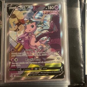 Mew V Fusion Strike Pokémon Card